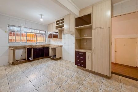 Casa à venda com 80m², 2 quartos e 2 vagas Casa à venda com 80m², 2 quartos e 2 vagasCozinha
