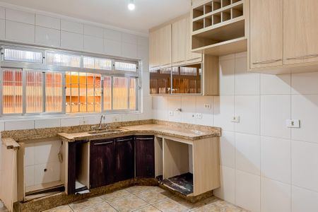 Casa à venda com 80m², 2 quartos e 2 vagas Casa à venda com 80m², 2 quartos e 2 vagasCozinha - Armários