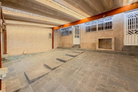 Casa à venda com 80m², 2 quartos e 2 vagas Casa à venda com 80m², 2 quartos e 2 vagasGaragem