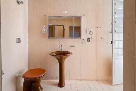 Casa à venda com 80m², 2 quartos e 2 vagas Casa à venda com 80m², 2 quartos e 2 vagasBanheiro