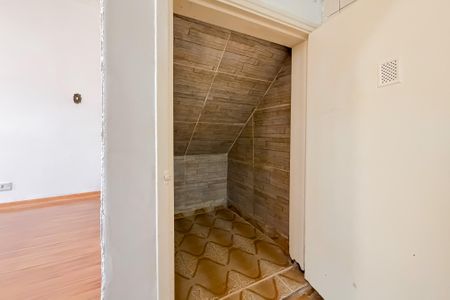 Casa à venda com 80m², 2 quartos e 2 vagas Casa à venda com 80m², 2 quartos e 2 vagasSala