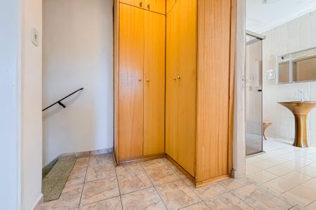 Casa à venda com 80m², 2 quartos e 2 vagas Casa à venda com 80m², 2 quartos e 2 vagasCorredor