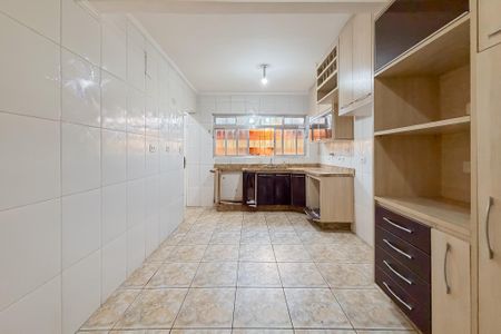 Casa à venda com 80m², 2 quartos e 2 vagas Casa à venda com 80m², 2 quartos e 2 vagasCozinha
