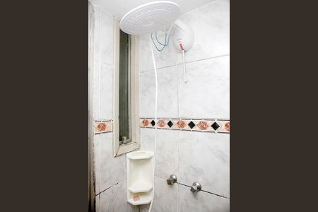 Banheiro de apartamento para alugar com 1 quarto, 50m² em Centro Histórico, Porto Alegre
