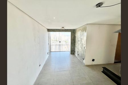 Apartamento à venda com 65m², 2 quartos e 1 vagaSala