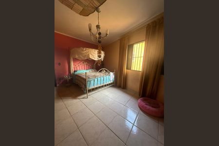 Casa à venda com 137m², 3 quartos e 3 vagas Casa à venda com 137m², 3 quartos e 3 vagasQuarto