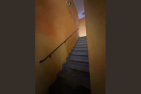 Escada de casa à venda com 3 quartos, 137m² em Vila América, São Paulo