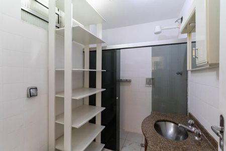 Apartamento para alugar com 85m², 2 quartos e sem vagaBanheiro