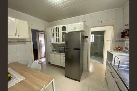 Casa à venda com 100m², 4 quartos e 2 vagasCozinha