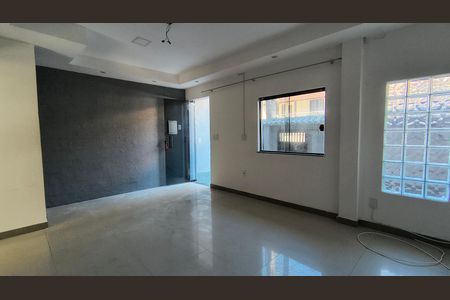 Casa de condomínio à venda com 128m², 4 quartos e 1 vaga Casa de condomínio à venda com 128m², 4 quartos e 1 vagaSala
