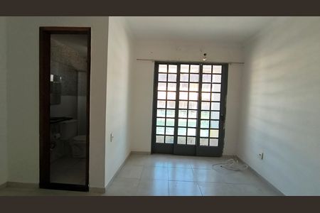 Casa de condomínio à venda com 128m², 4 quartos e 1 vaga Casa de condomínio à venda com 128m², 4 quartos e 1 vagaSuíte 2