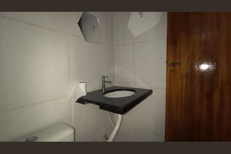 Casa de condomínio à venda com 128m², 4 quartos e 1 vaga Casa de condomínio à venda com 128m², 4 quartos e 1 vagaBanheiro da Suíte 3