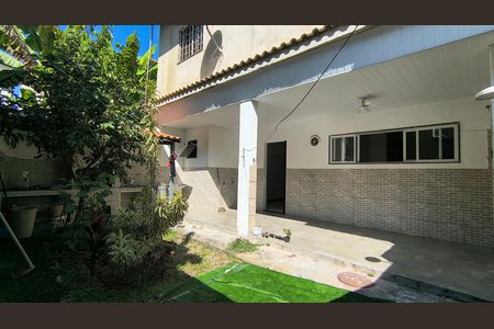 Casa de condomínio à venda com 128m², 4 quartos e 1 vaga Casa de condomínio à venda com 128m², 4 quartos e 1 vagaQuintal