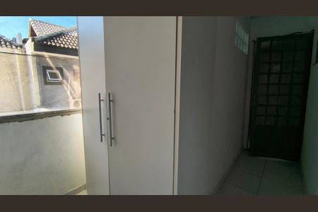 Casa de condomínio à venda com 128m², 4 quartos e 1 vaga Casa de condomínio à venda com 128m², 4 quartos e 1 vagaÁrea