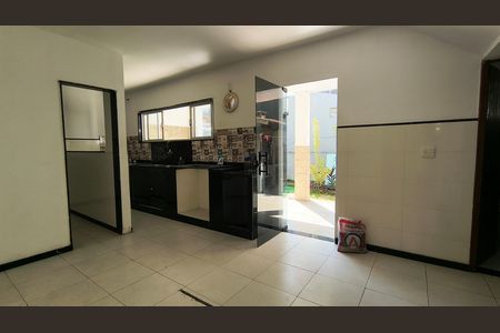 Casa de condomínio à venda com 128m², 4 quartos e 1 vaga Casa de condomínio à venda com 128m², 4 quartos e 1 vagaCozinha