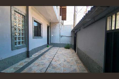 Casa de condomínio à venda com 128m², 4 quartos e 1 vaga Casa de condomínio à venda com 128m², 4 quartos e 1 vagaQuintal
