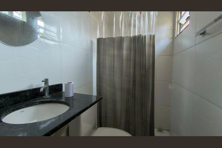 Casa de condomínio à venda com 128m², 4 quartos e 1 vaga Casa de condomínio à venda com 128m², 4 quartos e 1 vagaBanheiro da Suíte 4