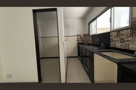 Casa de condomínio à venda com 128m², 4 quartos e 1 vaga Casa de condomínio à venda com 128m², 4 quartos e 1 vagaCozinha