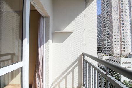 Varanda de apartamento para alugar com 2 quartos, 50m² em Parque Reboucas, São Paulo