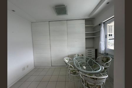 Sala de jantar de apartamento para alugar com 1 quarto, 70m² em Recreio dos Bandeirantes, Rio de Janeiro