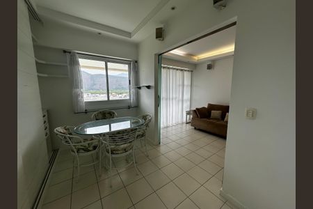 Apartamento à venda com 70m², 1 quarto e 1 vaga Apartamento à venda com 70m², 1 quarto e 1 vagaSala de jantar