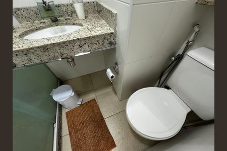 Apartamento à venda com 70m², 1 quarto e 1 vaga Apartamento à venda com 70m², 1 quarto e 1 vagaBanheiro Social