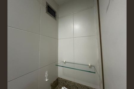 Apartamento à venda com 70m², 1 quarto e 1 vaga Apartamento à venda com 70m², 1 quarto e 1 vagaBanheiro Social