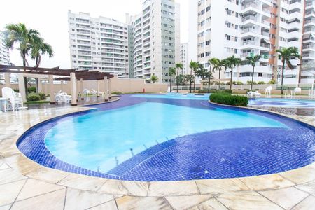 Área comum - Piscina de apartamento à venda com 3 quartos, 65m² em Vicente de Carvalho, Rio de Janeiro