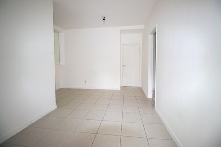 Sala de apartamento para alugar com 3 quartos, 65m² em Vicente de Carvalho, Rio de Janeiro