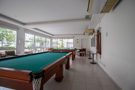 Apartamento à venda com 65m², 3 quartos e 1 vaga Apartamento à venda com 65m², 3 quartos e 1 vagaSala de Jogos
