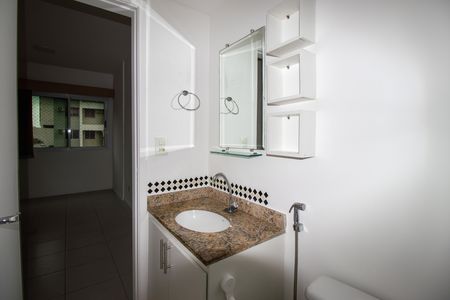Apartamento à venda com 65m², 3 quartos e 1 vaga Apartamento à venda com 65m², 3 quartos e 1 vagaBanheiro da Suíte