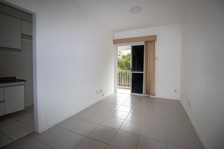 Sala de apartamento para alugar com 3 quartos, 65m² em Vicente de Carvalho, Rio de Janeiro