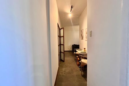 Apartamento para alugar com 70m², 3 quartos e sem vagaCorredor 