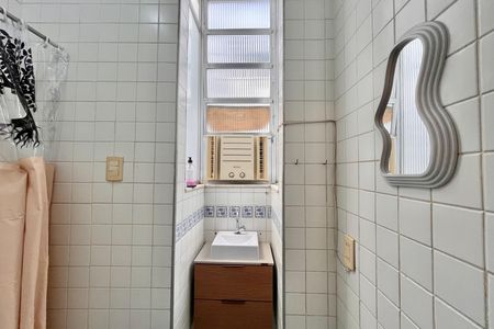 Apartamento para alugar com 70m², 3 quartos e sem vagaBanheiro da suíte 