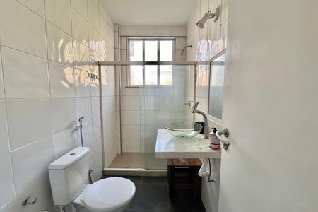 Apartamento para alugar com 70m², 3 quartos e sem vagaBanheiro social 