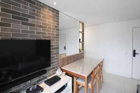 Sala  de apartamento para alugar com 2 quartos, 47m² em Parque Vitória, São Paulo