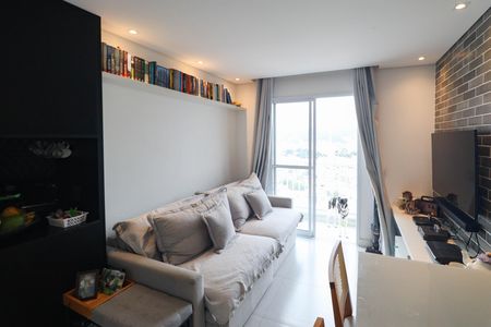 Sala  de apartamento para alugar com 2 quartos, 47m² em Parque Vitória, São Paulo
