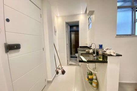 Cozinha de kitnet/studio para alugar com 1 quarto, 40m² em Leblon, Rio de Janeiro