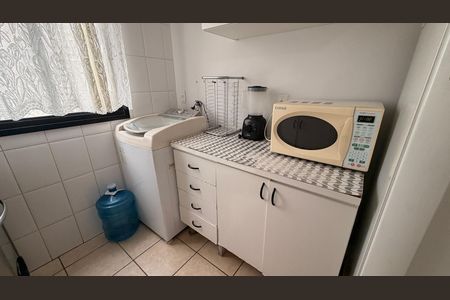 Cozinha de apartamento para alugar com 2 quartos, 63m² em Setor Bela Vista, Goiânia