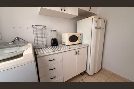 Cozinha de apartamento para alugar com 2 quartos, 63m² em Setor Bela Vista, Goiânia