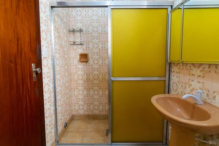 Casa à venda com 243m², 4 quartos e 3 vagas Casa à venda com 243m², 4 quartos e 3 vagasBanheiro 1