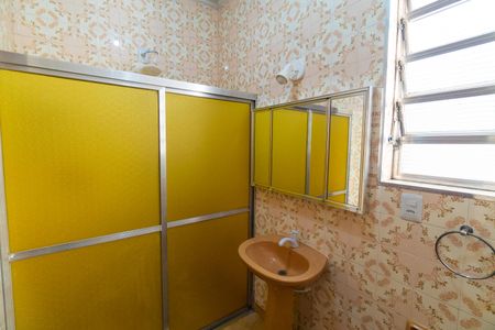 Casa à venda com 243m², 4 quartos e 3 vagas Casa à venda com 243m², 4 quartos e 3 vagasBanheiro 1