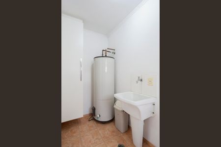 Casa para alugar com 330m², 3 quartos e 5 vagasÁrea de serviço 1