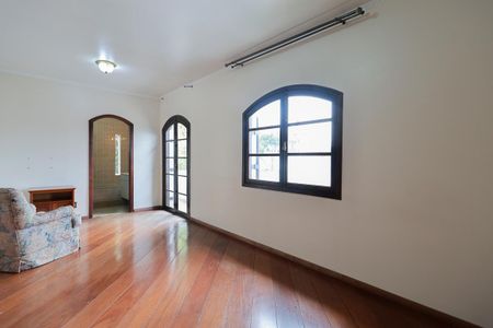 Casa para alugar com 330m², 3 quartos e 5 vagasSuíte