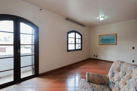 Casa para alugar com 330m², 3 quartos e 5 vagasSuíte