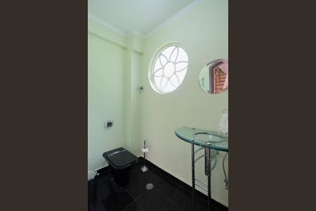 Casa para alugar com 330m², 3 quartos e 5 vagasLavabo