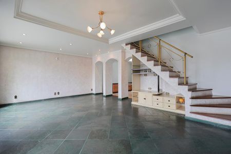 Casa para alugar com 330m², 3 quartos e 5 vagasSala de estar