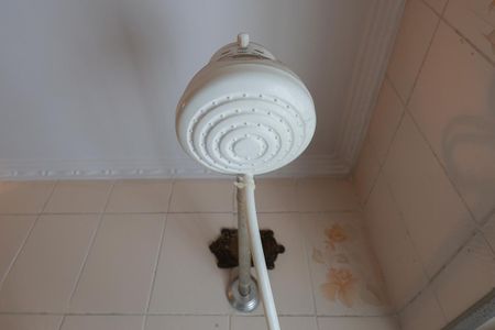 Casa para alugar com 330m², 3 quartos e 5 vagasBanheiro de serviço