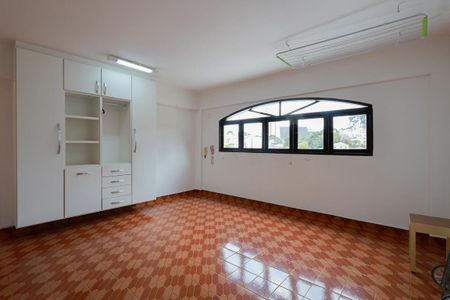 Casa para alugar com 330m², 3 quartos e 5 vagasÁrea de serviço 2