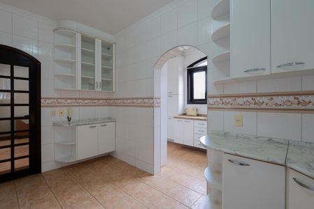 Casa para alugar com 330m², 3 quartos e 5 vagasCopa